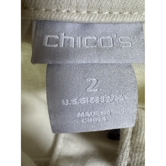 Chico's Women's Size 2  12 White Floral Embroidered Cotton Denim Button Jacket - Picture 6 of 6